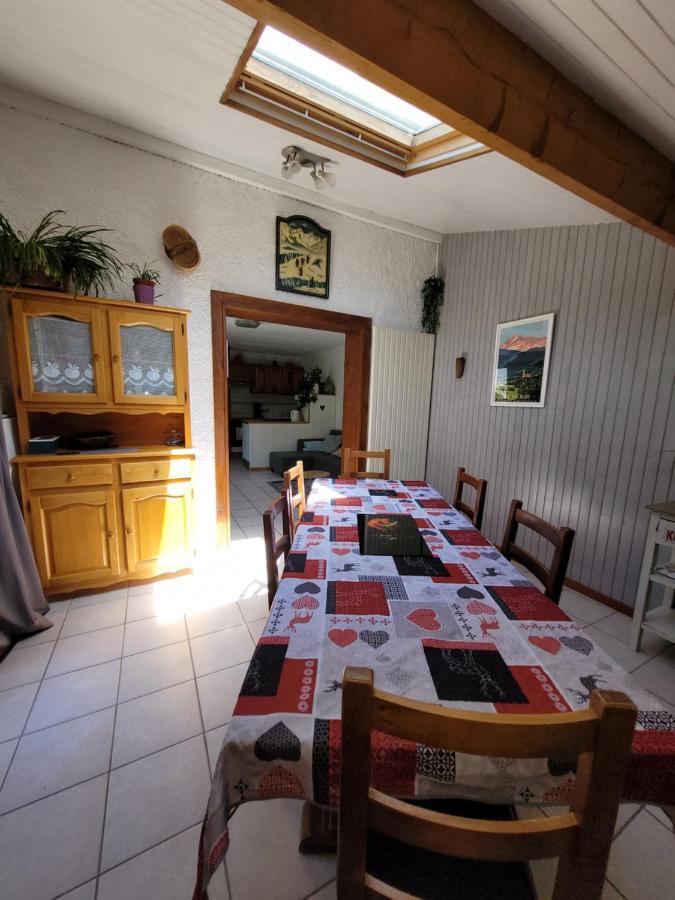 Gite Eslias Viella  Luaran gambar